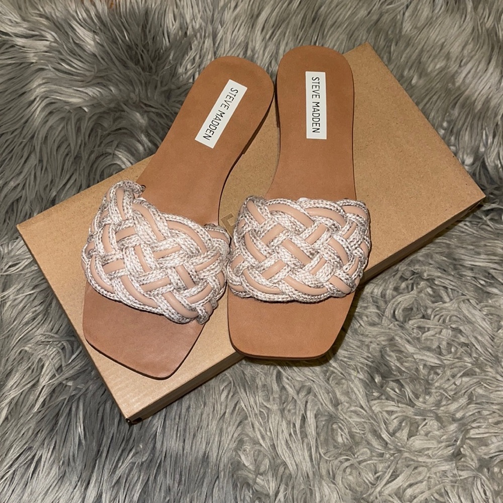 Steve Madden women’s sandals